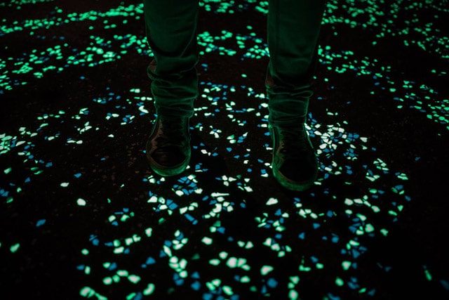 Van-Gogh-Bicycle-Path-by-Daan-Roosegaarde