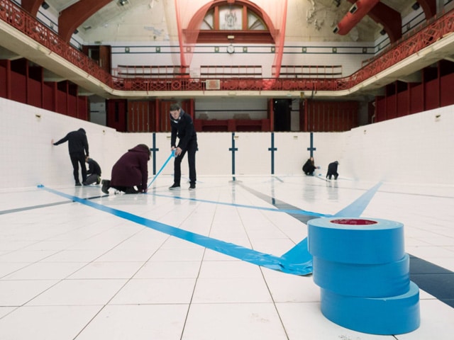 Anamorphose-Tennis-Ford-05