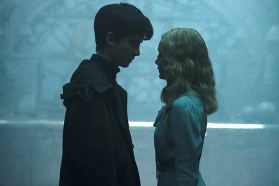 miss-peregrine-et-les-enfants-particuliers2