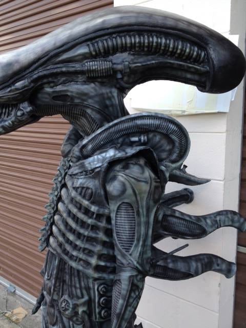 Alien-costume3