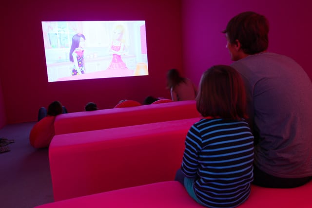 Barbie-Factory_Paris-2013-06