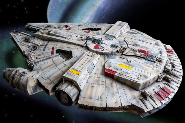 Bernard-Szukiel-Millenium-Falcon010