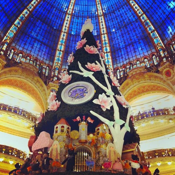 GeleriesLafayette-Sapin-Noel-2013-lenanah