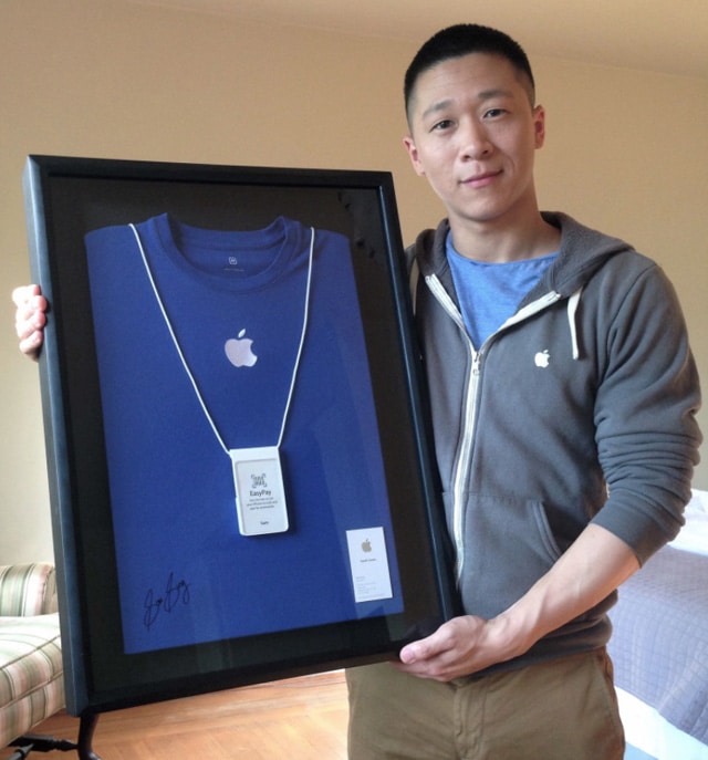 Sam-Sung-Apple-Specialist-Business-Card-Exclusive-Charity-Auction
