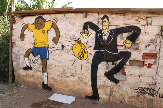 StreetArt-Brazil-anti-world-cup2014-015