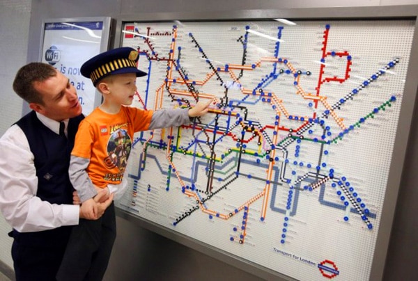 Subway-London-Map-Lego-01