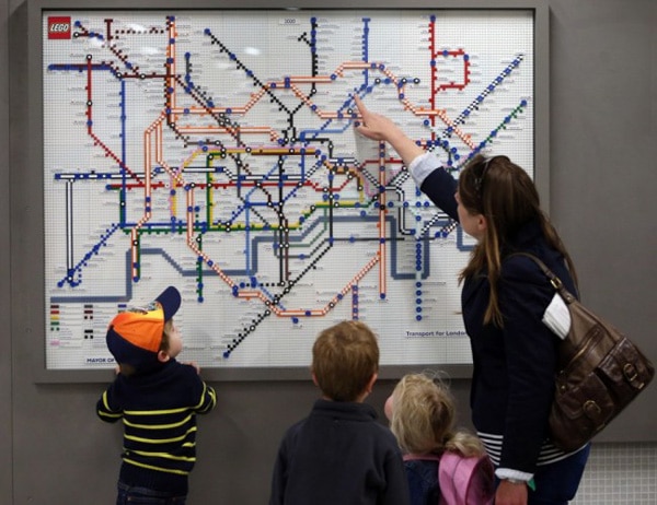 Subway-London-Map-Lego-02