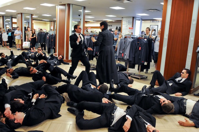 The-Matrix-In-Real-LifeE4-00