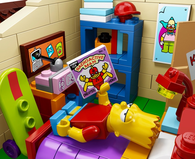 The-Simpsons-House-LEGO-16