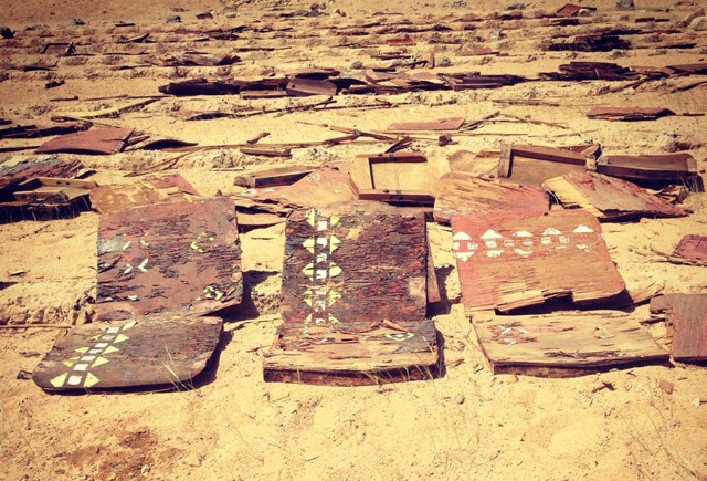 cinema-abandoned-outdoor-movie-theater-in-the-desert-of-sinai-avril3
