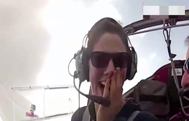 marriage-proposal-to-girlfriend-as-she-flies-overhead-in-a-plane2